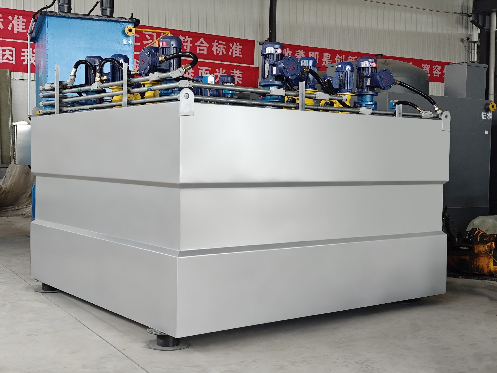 生活污水處理設(shè)備,三槽自動(dòng)加藥裝置,三槽溶藥設(shè)備